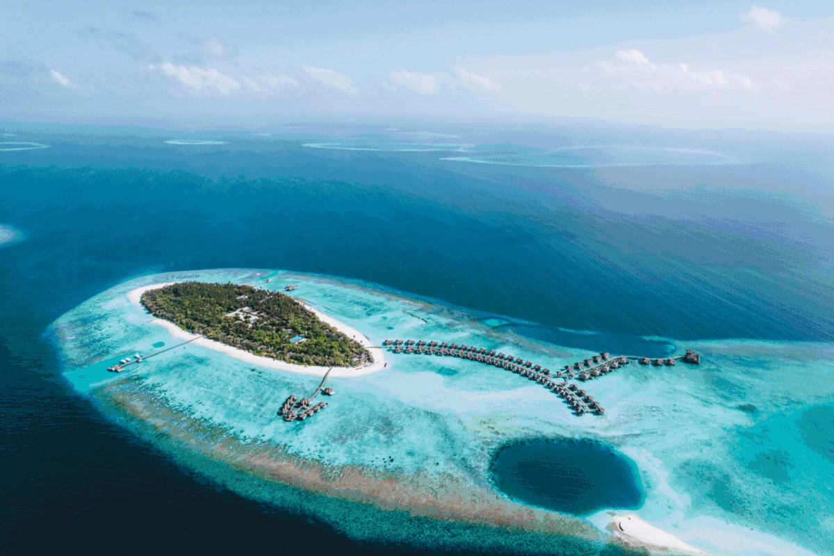 Exceptional Experiences Above & Below The Indian Ocean At Vakkaru Maldives