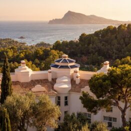 ZEM Wellness Clinic Altea — Patio Naranjos courtyard
