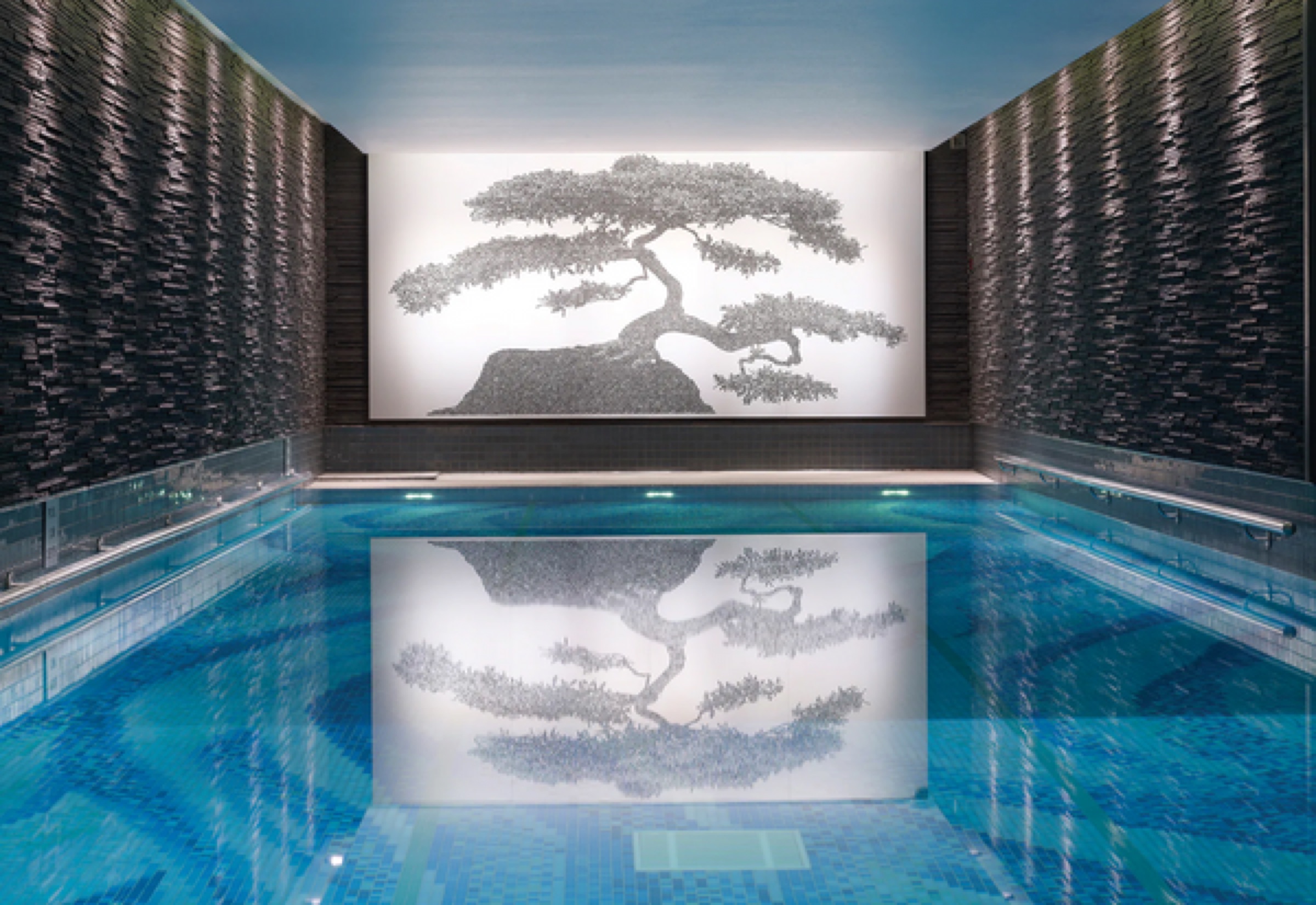 Piscina interioară Chuan Spa de la The Langham London