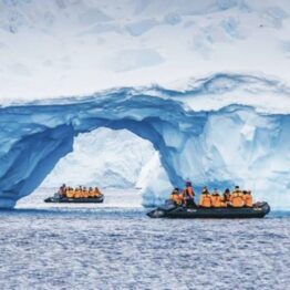 O perspectivă alternativă asupra modelului Antarctic Express: Fly the Drake